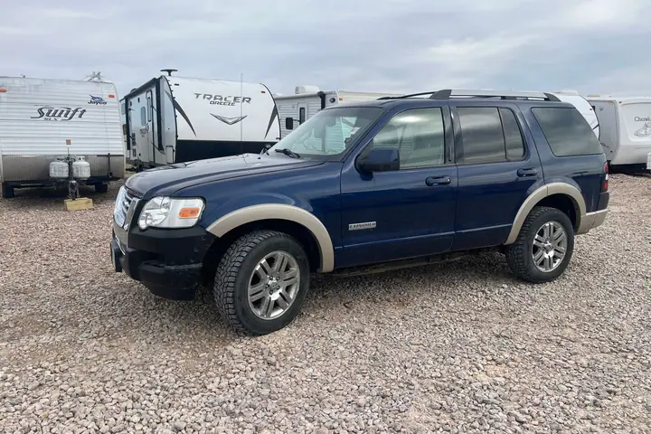 2006 Ford Explorer 4x4 on the lot at Signature Auto Sales.