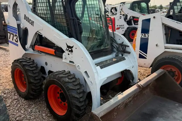 2000 Bobcat 773 on the lot at Signature Auto Sales.