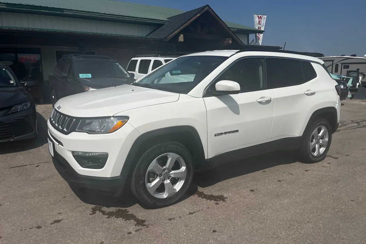 2018 Jeep Compass 4x4 on the lot at Signature Auto Sales.