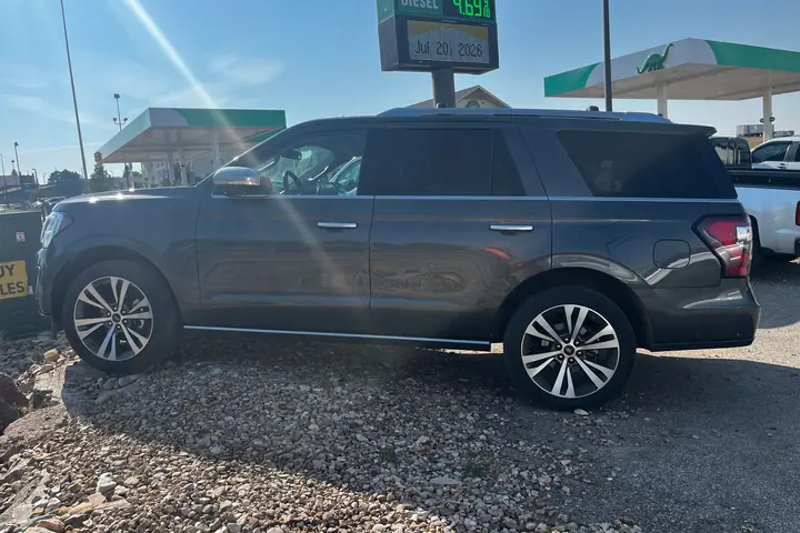 2020 Ford Expedition Platinum Edition 4x4 on the lot at Signature Auto Sales.