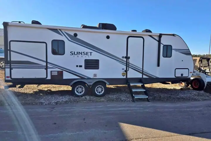 2019 Keystone Sunset Trail 253RB on the lot at Signature Auto Sales.