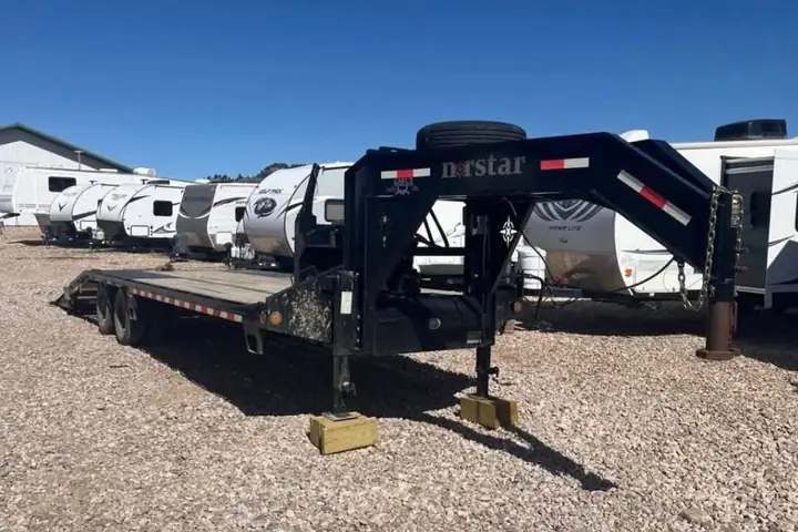 2023 Norstar Gooseneck Tandem Dual on the lot at Signature Auto Sales.